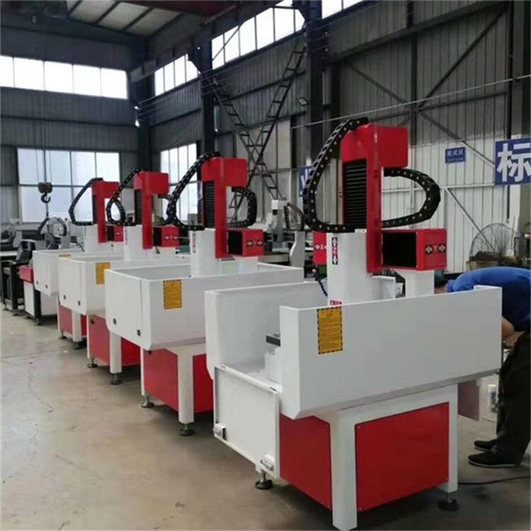 广告木工石材雕刻机自动巡边切割镂空雕刻机6090小型数控雕刻机