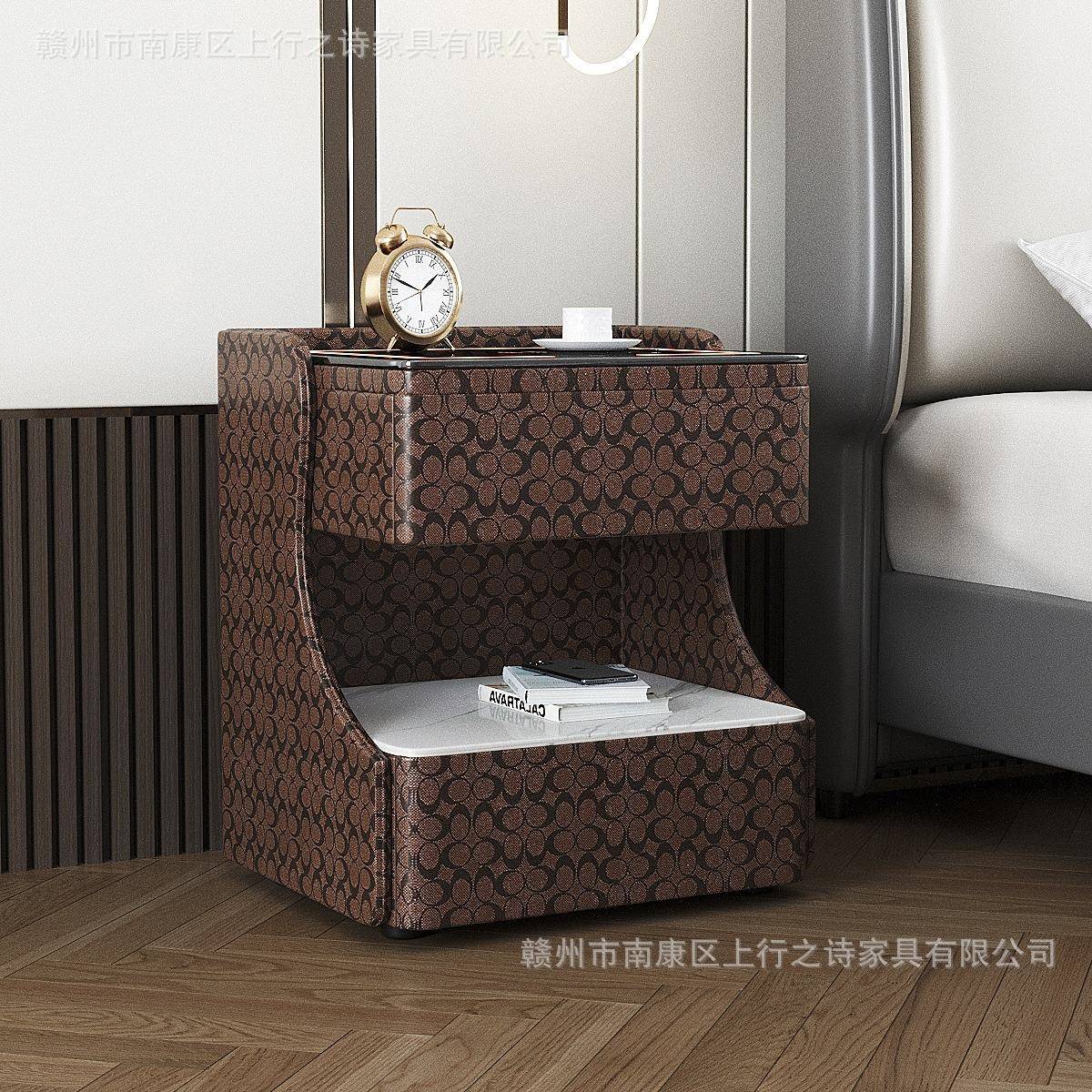 意式智能床头柜简约现代皮质卧室无线充电网红极简储物柜高端岩板