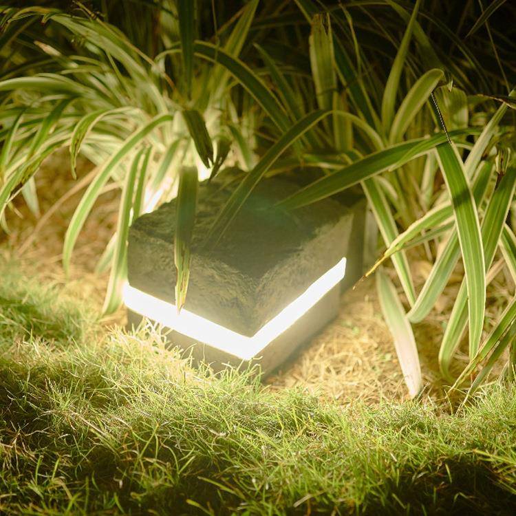 LED户外景观园林花园装饰灯树脂仿真木桩发光草坪灯