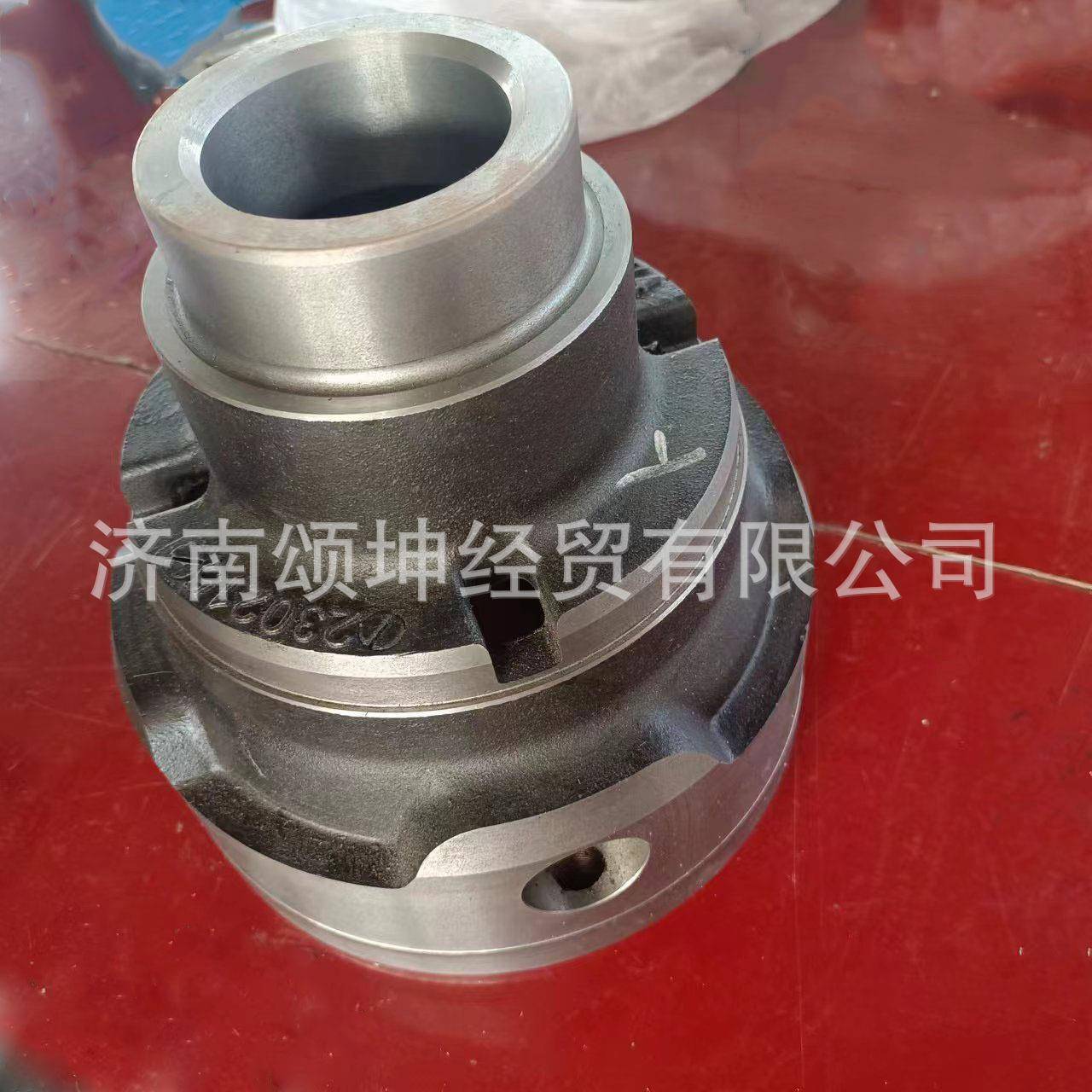 供应重汽豪沃MCP16桥配件712-35105-0074差速器壳