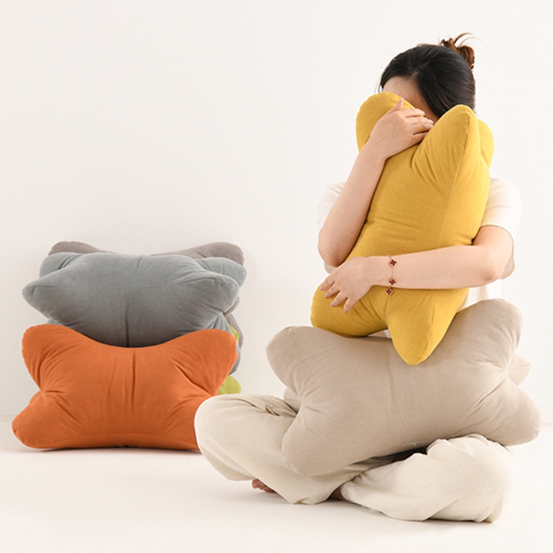 多功能雪尼尔立体三角骨头枕