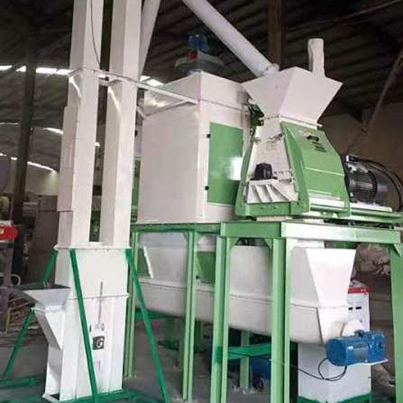 供应养鸡场粉碎搅拌机组设备饲料加工机组&颗粒饲料成套设备