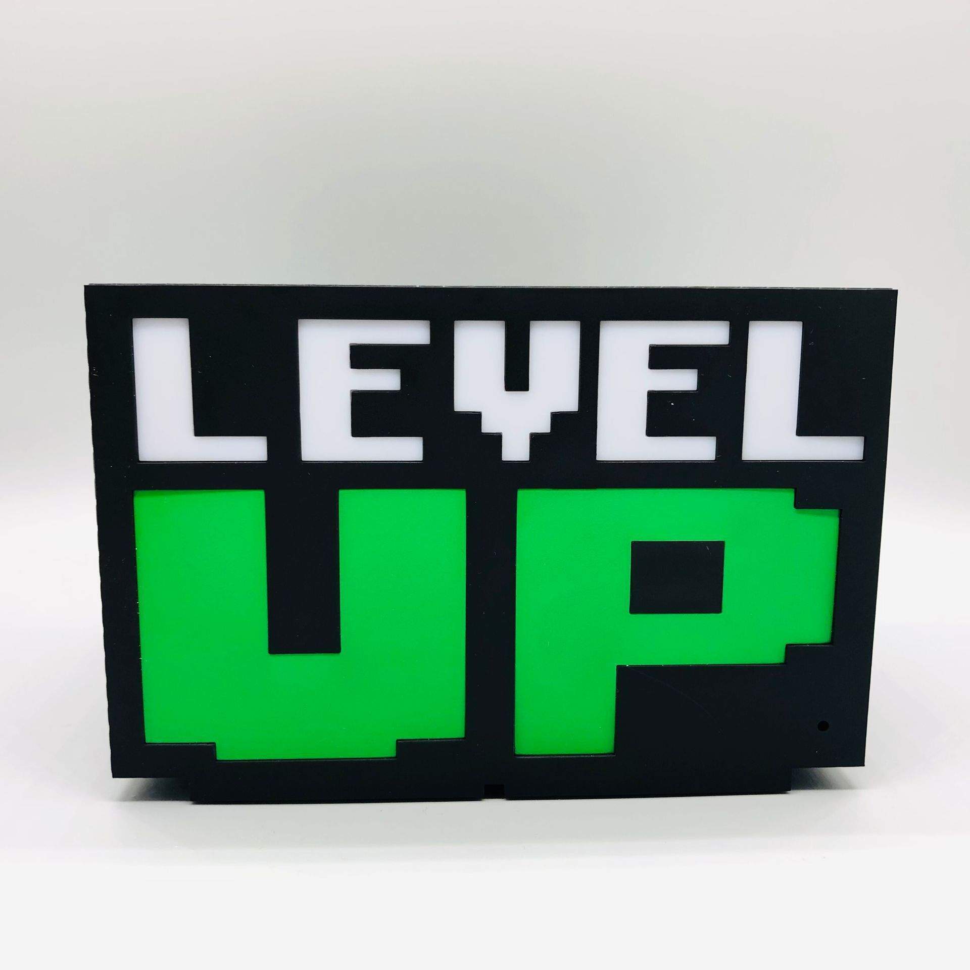 LEVEL UP升级游戏氛围灯马赛克图标灯三档位调节变色声控拾音夜灯