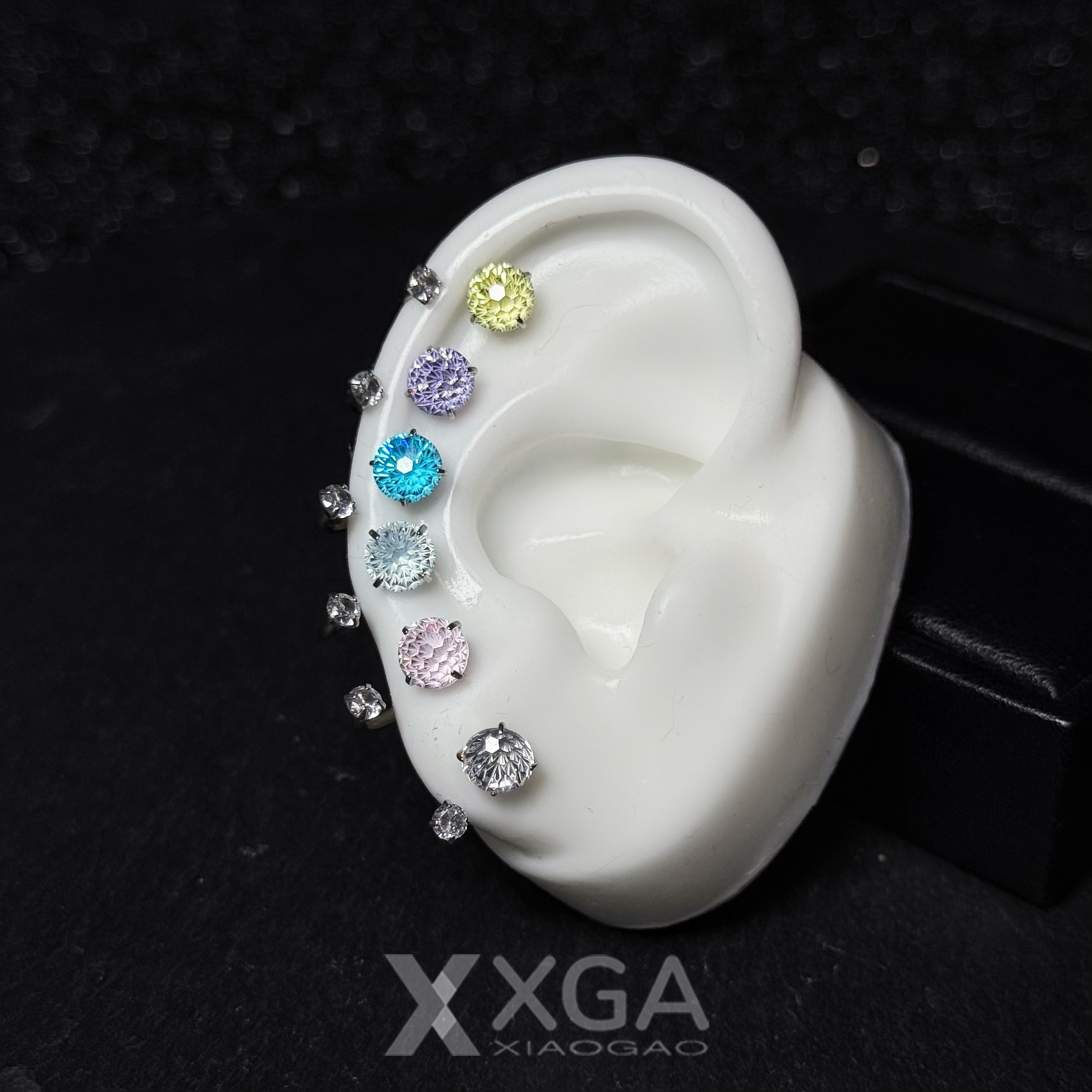 烟花F136钛合金马蹄C形锆石耳环