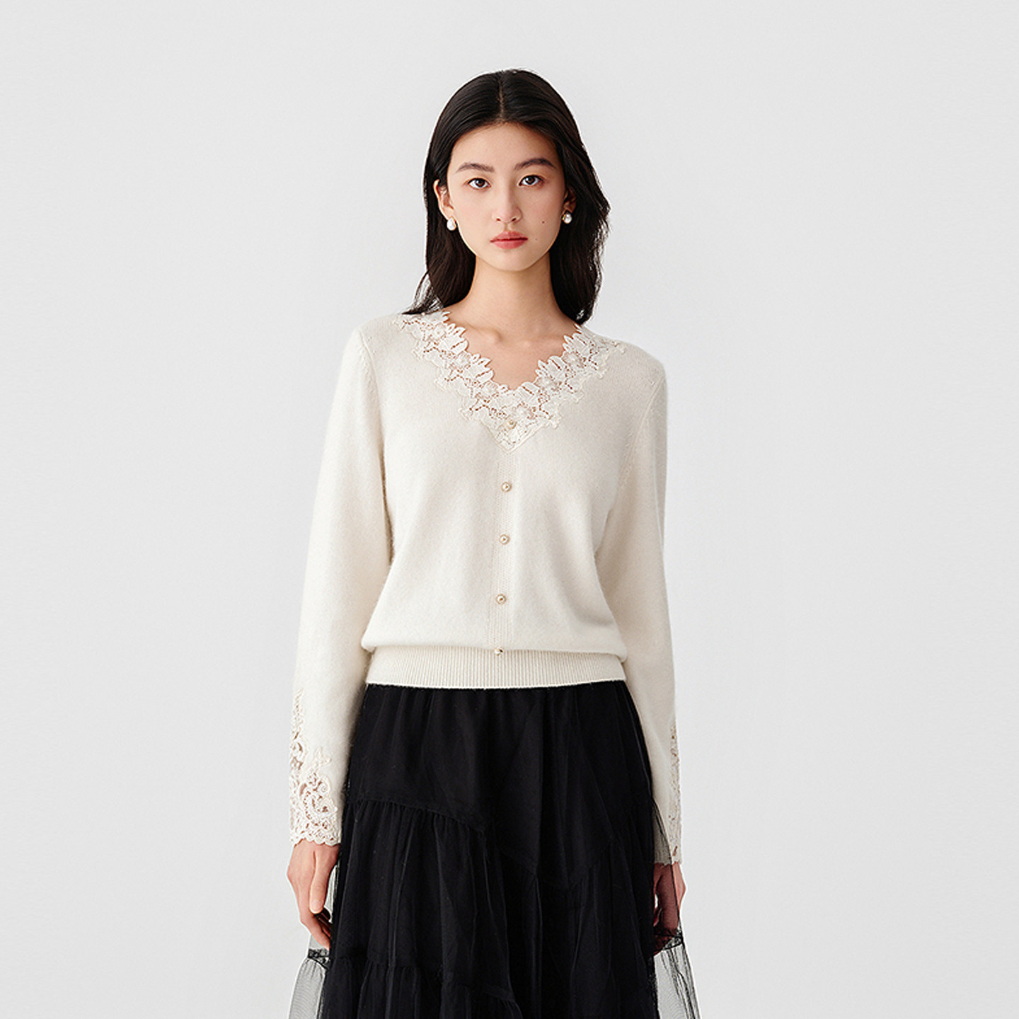 法式蕾丝V领套头针织衫