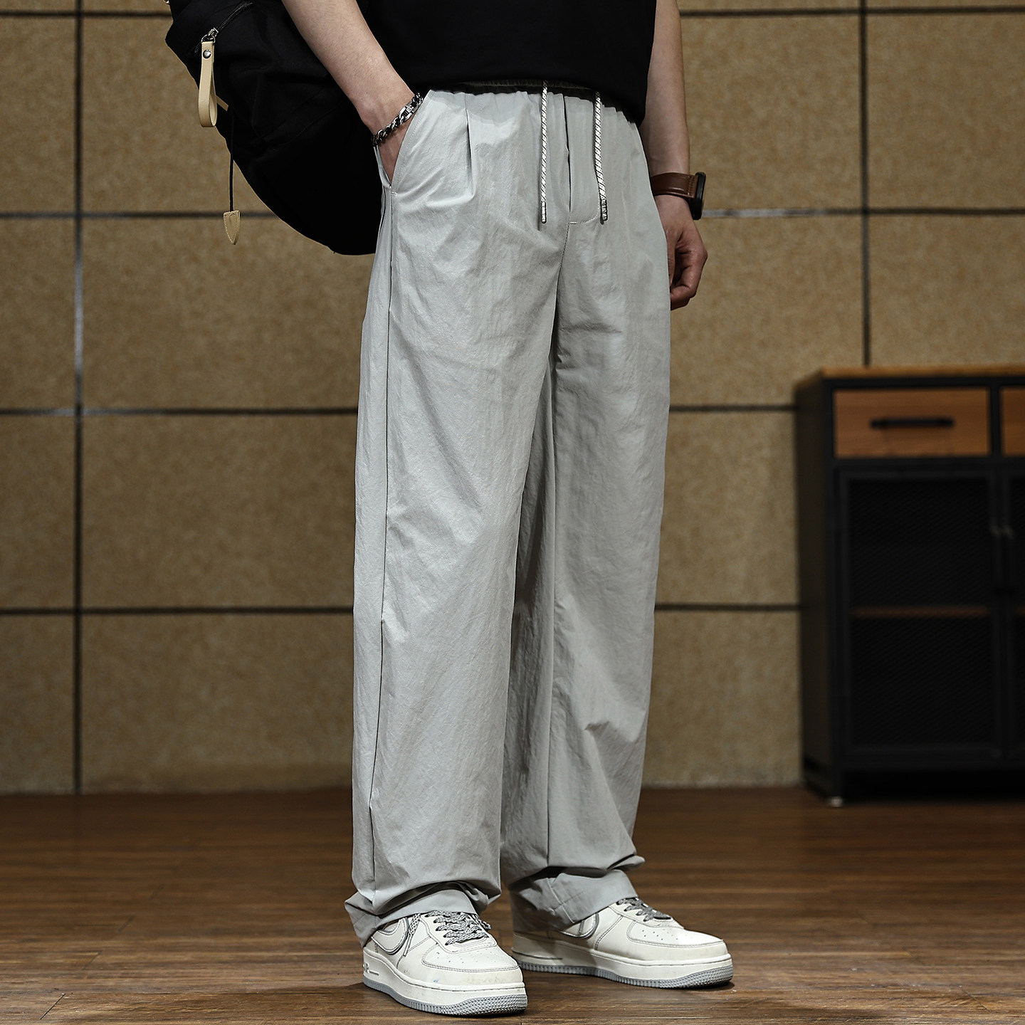 美式潮牌直筒阔腿休闲裤男士2026春季新款高街百搭宽松直筒弯刀裤,男装,休闲裤,淘宝优惠券,粉丝福利购,淘宝优惠卷