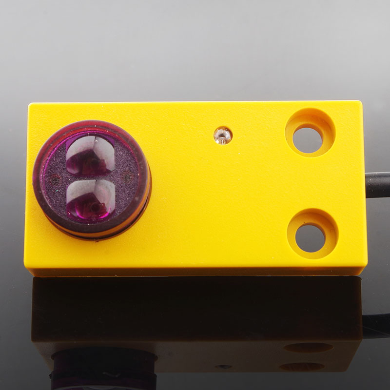 极速红外b线感应光电开关E3F-DS30F1接近漫反射式传感器NPN常开三