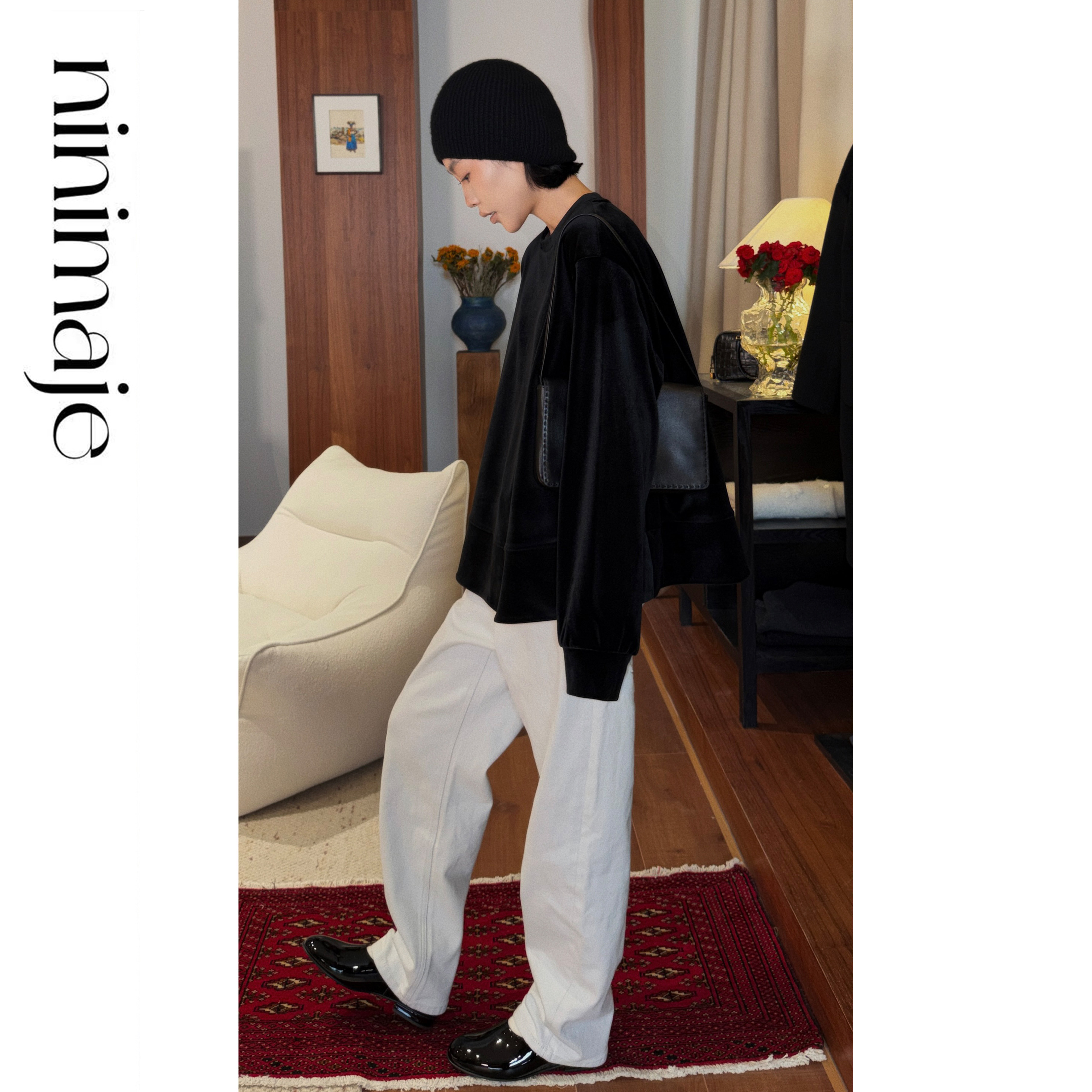 南北贝'丝绒娃娃衫'黑色圆领宽松卫衣女冬季长袖内搭外穿极简上衣,女装/女士精品,卫衣/绒衫,淘宝优惠券,粉丝福利购,淘宝优惠卷