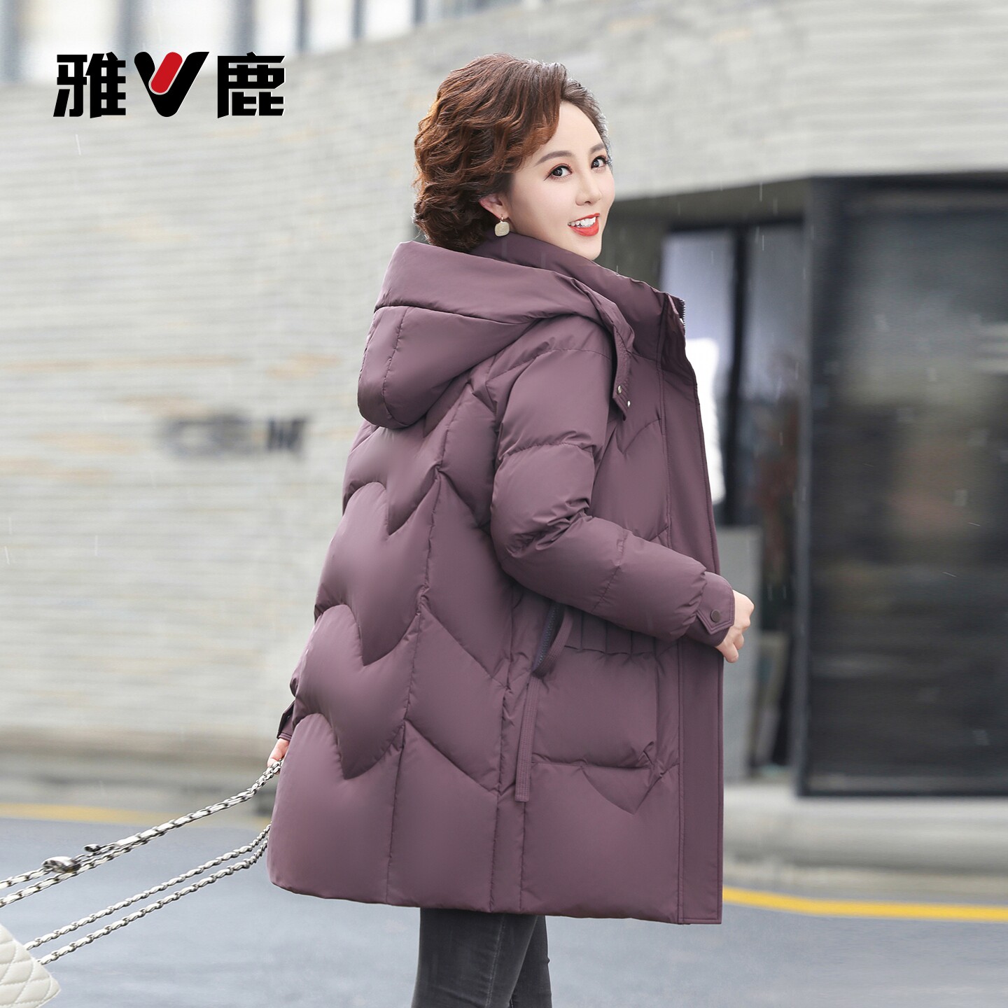 雅鹿妈妈装中长款加厚羽绒服2026冬季新款上衣中老年女装保暖外套