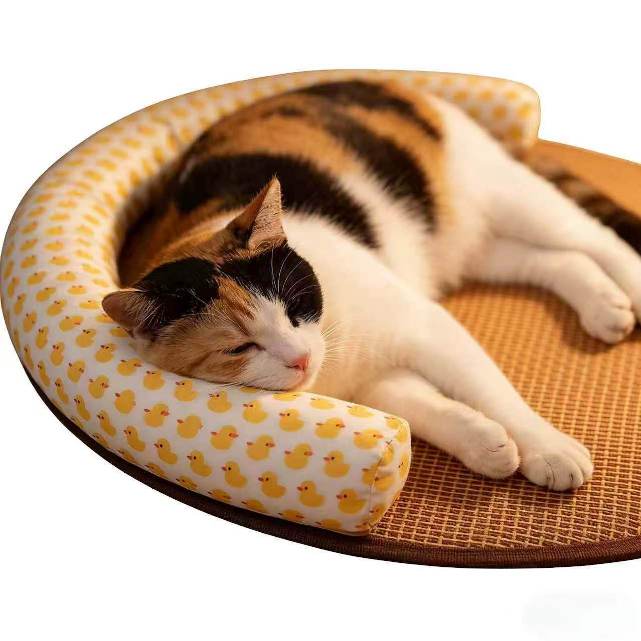 夏季狗窝凉席窝猫窝藤中图片