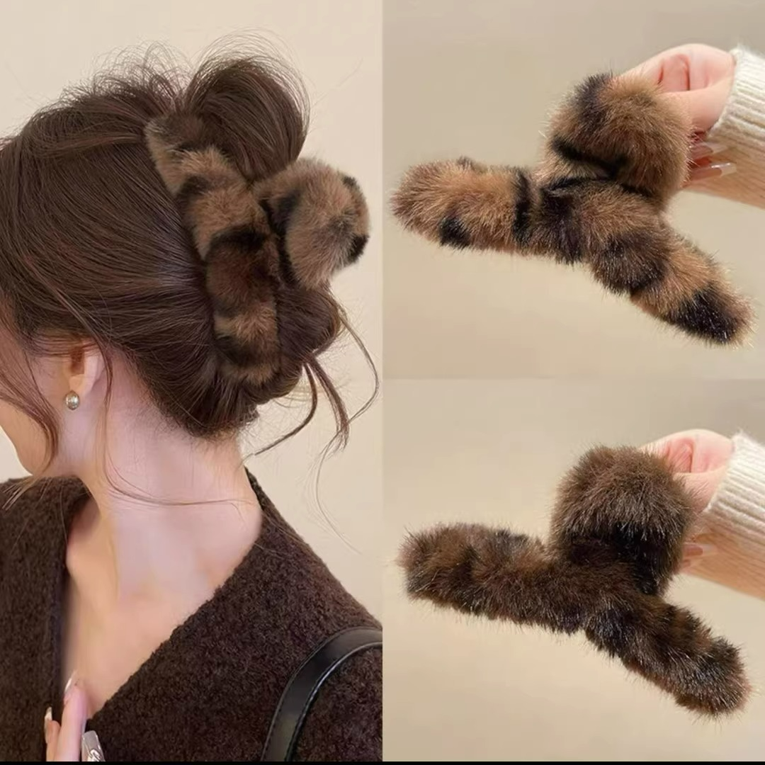 豹纹毛绒抓夹女秋冬高级感2025新款后脑勺盘发鲨鱼夹大号发卡头饰,饰品/流行首饰/时尚饰品新,发饰,淘宝优惠券,粉丝福利购,淘宝优惠卷