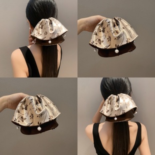 新中式花朵珍珠缎面马尾抓夹女后脑勺高级感气质发夹半扎发头饰