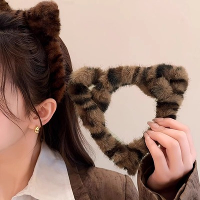豹纹毛绒猫耳朵发箍2024新款秋冬高颅顶防滑洗脸压发发卡头箍头饰