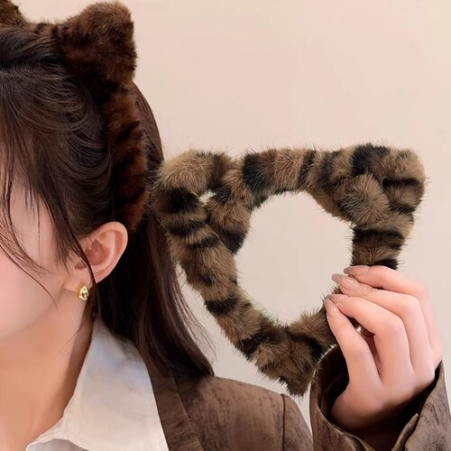 豹纹毛绒猫耳朵发箍2024新款秋冬高颅顶防滑洗脸压发发卡头箍头饰