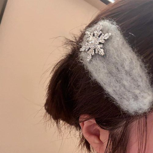 灰色毛绒绒雪花发夹刘海夹侧边夹甜美秋冬氛围感小雪掰掰夹bb夹子