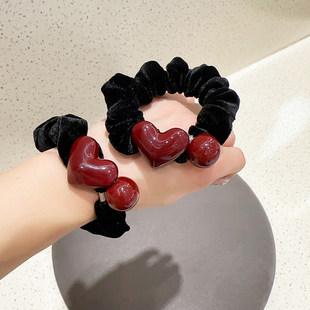 红色爱心圆珠丝绒发圈女气质扎头发绳高级感皮筋头绳洋气时尚发饰