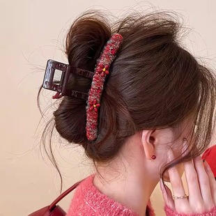 红色花朵蝴蝶结抓夹女新年氛围鲨鱼夹2025新款高级感盘发夹发饰冬