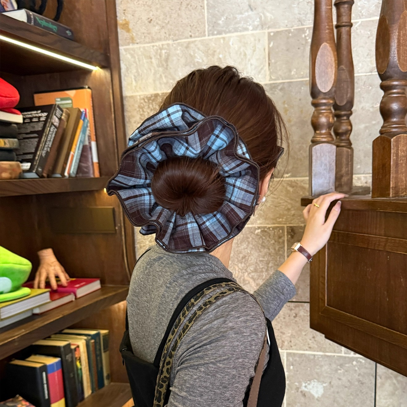 韩系咖色格纹四层大肠发圈女气质扎头发丸子头发绳低马尾头绳发饰