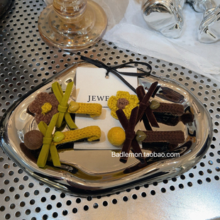 花朵毛球蝴蝶结发夹女前额刘海夹子头饰2025新款高端侧边夹发卡秋