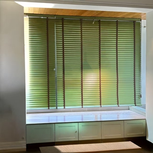 绿色木百叶窗帘中古风实木隔断格栅卷帘椴木黑色客厅卧室欧式电动