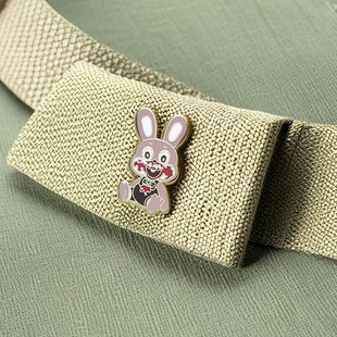 罗比兔湖畔游乐园吉祥物金属胸针 游戏启发兔子别针徽章
