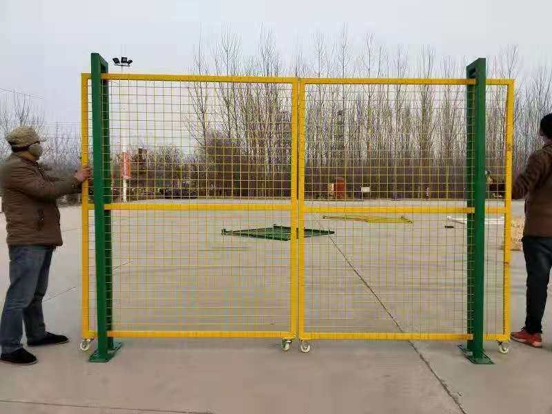 极速新品加粗加厚铁丝p网围栏r栅栏门隔离网门果园护栏网门仓库车