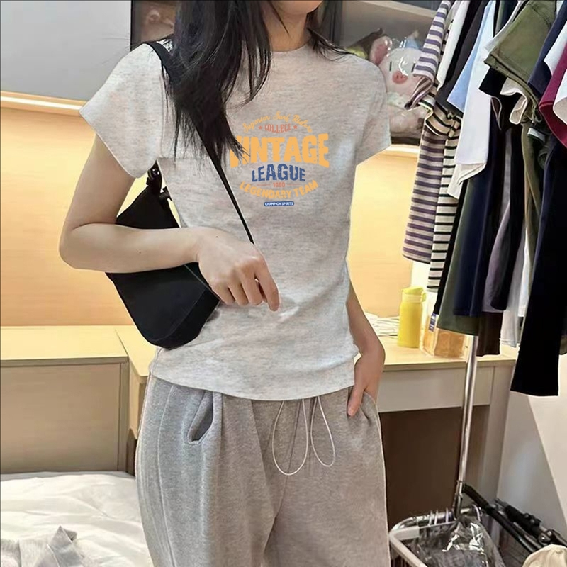 纯棉2025夏新款白色正肩短袖t恤女2025洋气修身短款显瘦内搭上衣