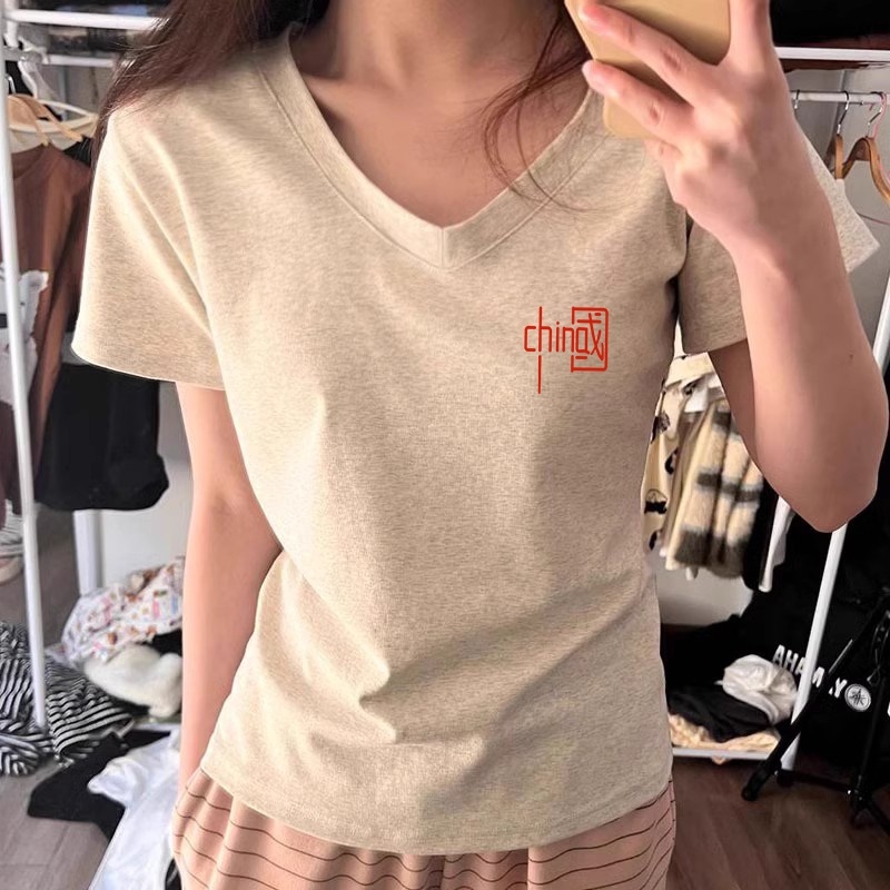 大码女装正肩短袖V领t恤女2025夏季新款胖mm纯棉显瘦遮肉灰色上衣