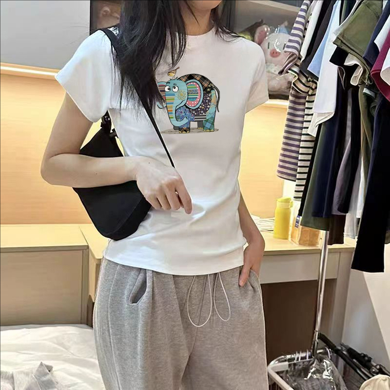 纯棉黑色正肩短袖t恤女夏季2025新款设计感小众t恤小个子短款上衣
