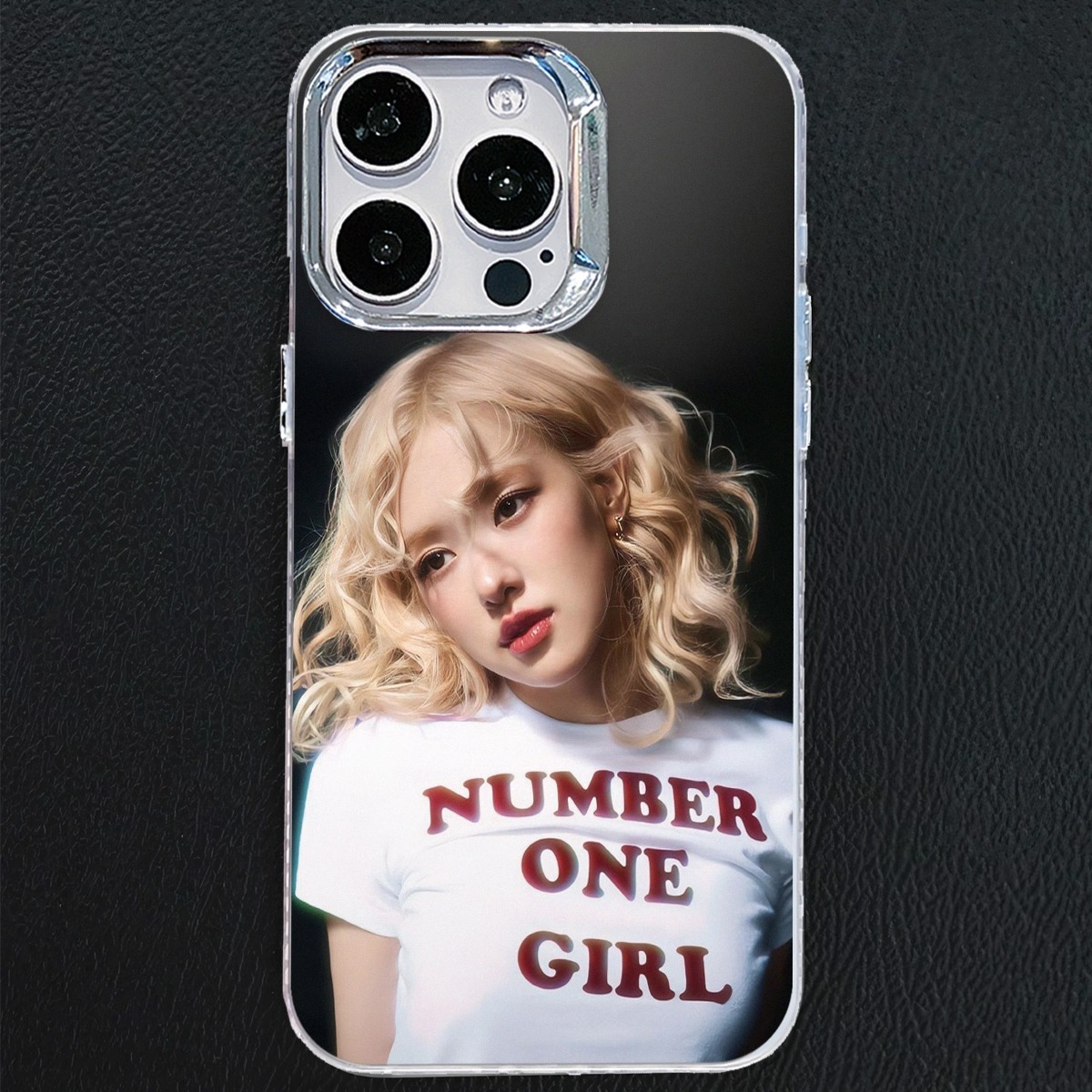 朴彩英金发封面防摔手机壳数码全包镜头框高级感iPhone16时尚爆款手机壳适用苹果151617promax明星手机套