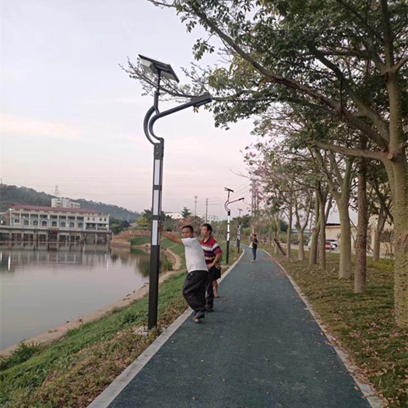 4米太阳能庭院灯价格市电两用太阳能庭院灯LED景观灯户外自动照明