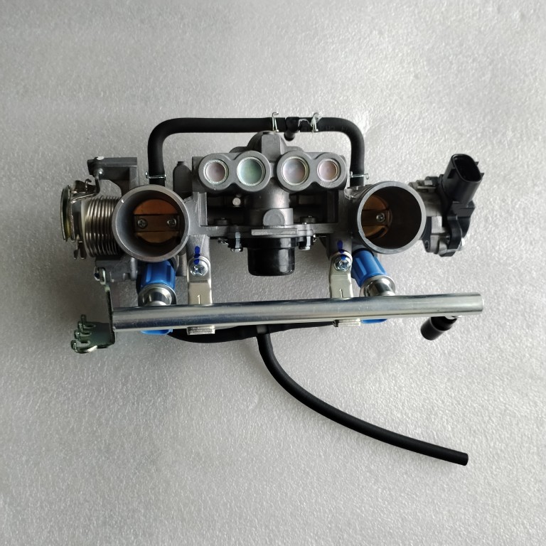 适用铃木GW250DL250传感器DR300喷油嘴GSX250R怠速马达节气门总成