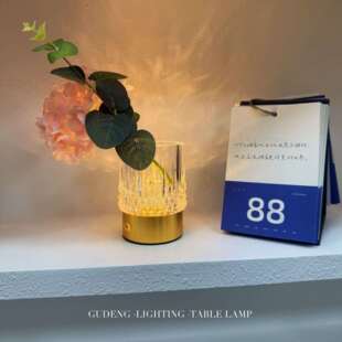 跨境新款网红创意充电水晶花瓶灯威士忌小酒杯台灯酒吧氛围夜光杯