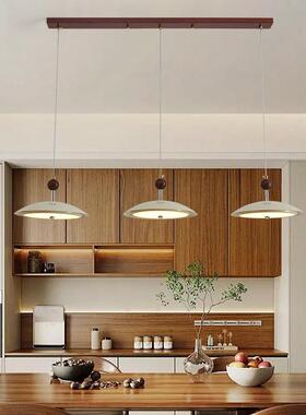 法式奶油风客厅吊灯意式极简复古卧室飞碟中古风美式餐厅网红灯具