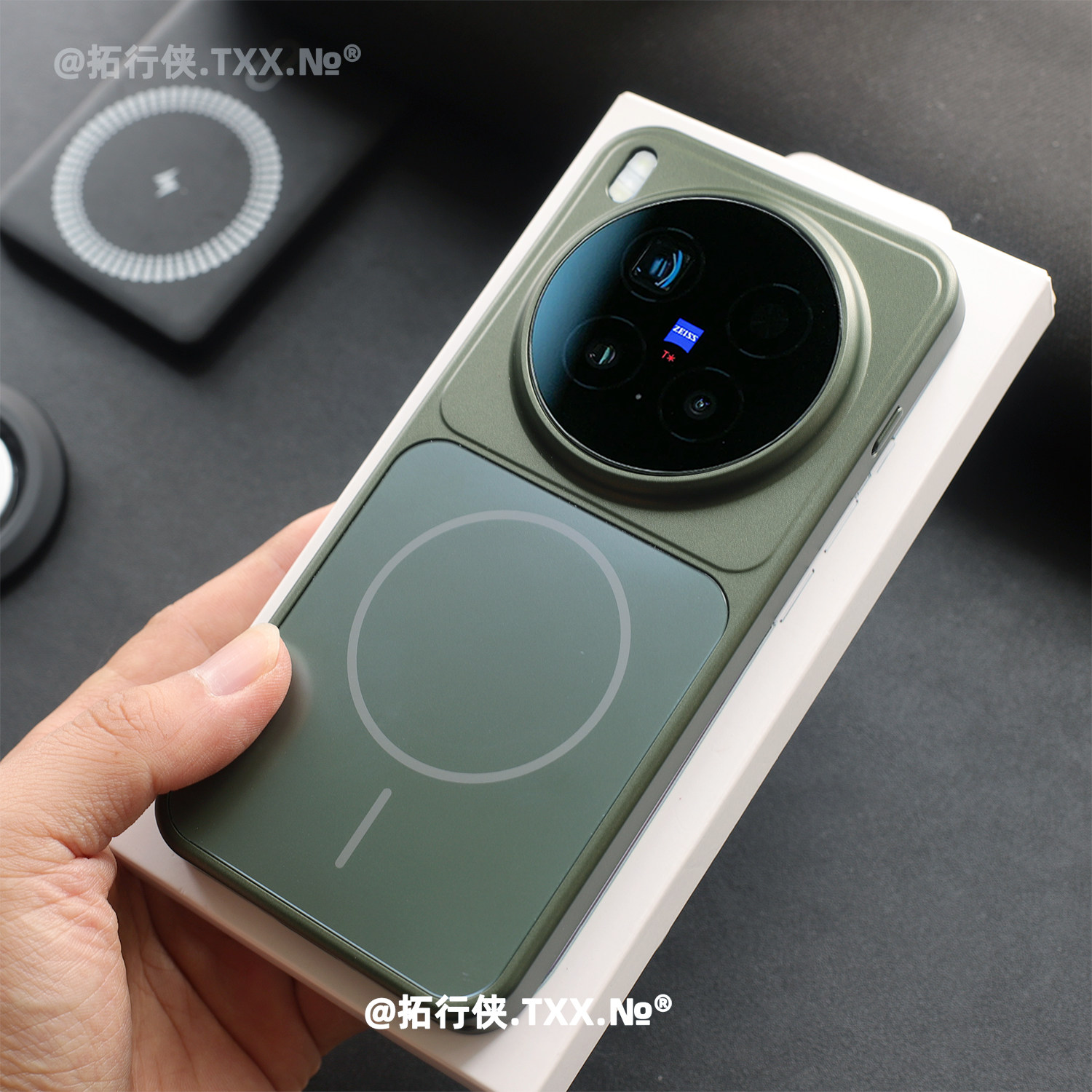 拓行侠适用vivoX300手机壳时尚森野绿细环Magsafe磁吸壳VivoX300pro专用保护套轻薄磨砂玻璃防指纹复古风新款