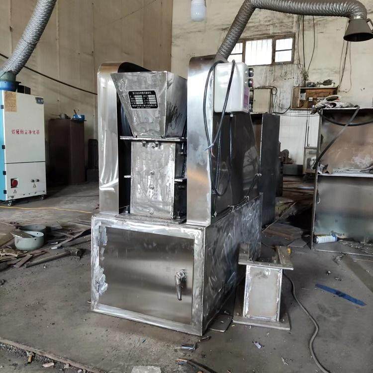 PE型复摆颚式破碎机破碎腔深 鄂板材质氧化锆/碳化钨/铬钢/高锰钢,机械设备,破碎机,淘宝优惠券,粉丝福利购,淘宝优惠卷