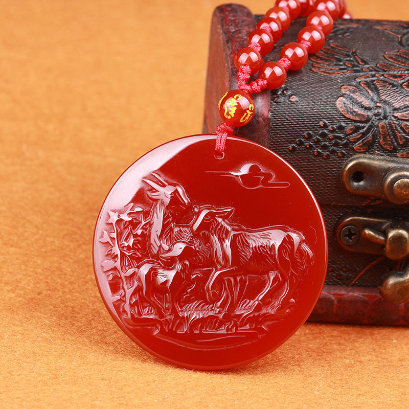 极速男款生肖羊红玉圆形吊坠本命年玛瑙挂件项链R三阳开泰三羊献