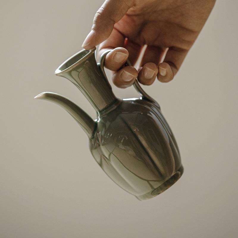 束刻耀州窑莲花纯手工仿宋雕刻陶瓷梅子青酒壶执壶分酒器手执壶酒