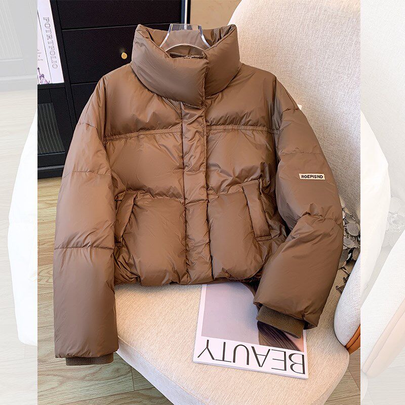 白色立领面包羽绒服时尚洋气女2024冬季新款小个子短款不臃肿外套