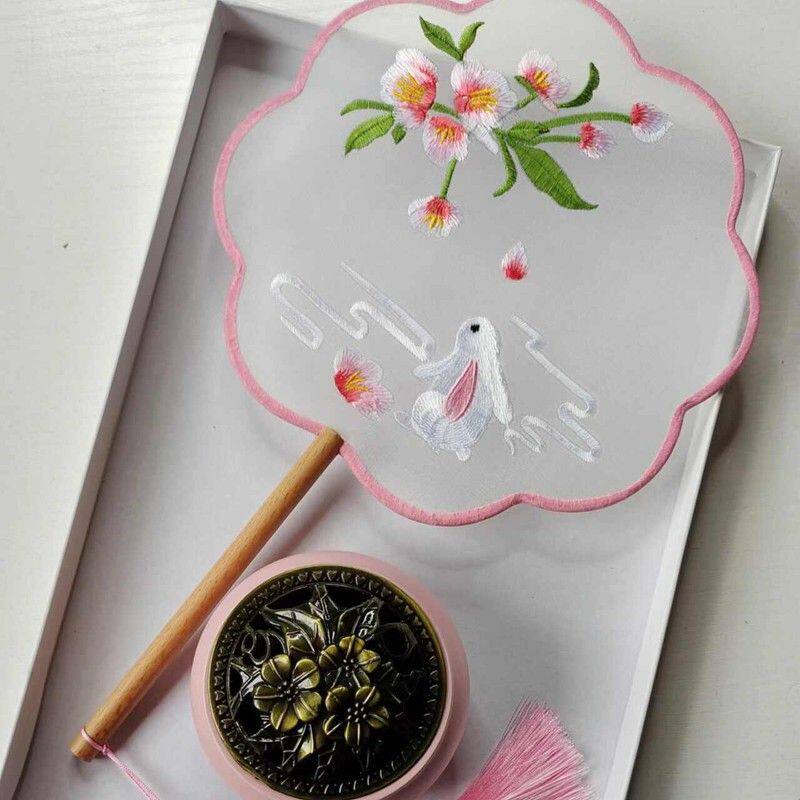 工厂直销刺绣扇子仿真丝苏绣绣花团扇宫扇中国风古典汉服舞蹈扇子