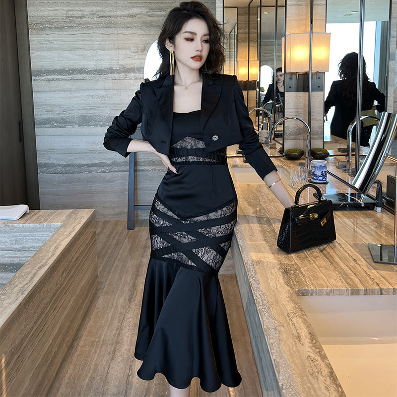 职业西装鱼尾裙套装冬季穿搭高级感时尚气质名媛风黑色两件套女装