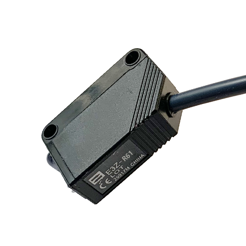 直流三线小电眼红外漫反射光电开关传感器E3Z-D61 D62 T81 R61