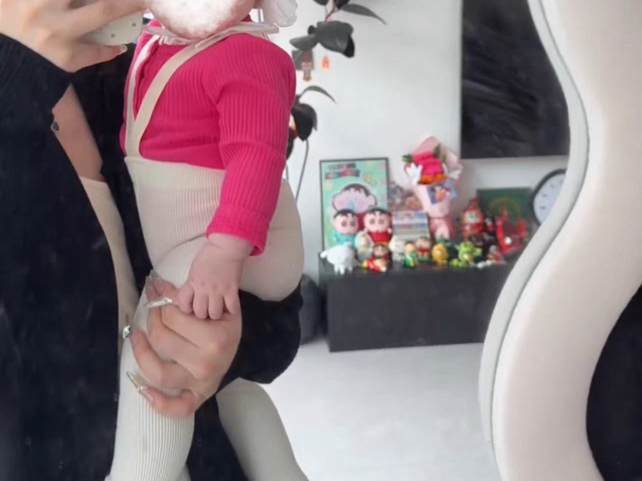 背带裤套装春秋新款玫红色可爱宝宝长袖打底三角包屁衣裤袜套装