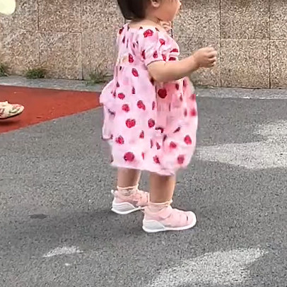 公主裙2-8岁宝宝洋气印花泡泡袖裙子儿童连衣裙女童棉绸碎花裙子
