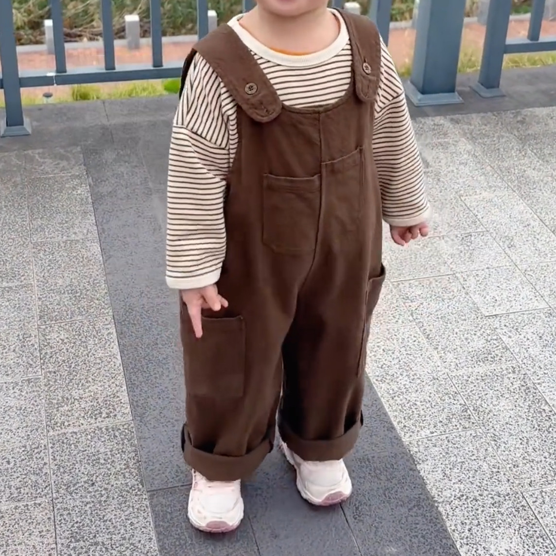 新款条纹上衣婴幼儿背带裤洋气两件套儿童韩版套装婴儿秋装套装