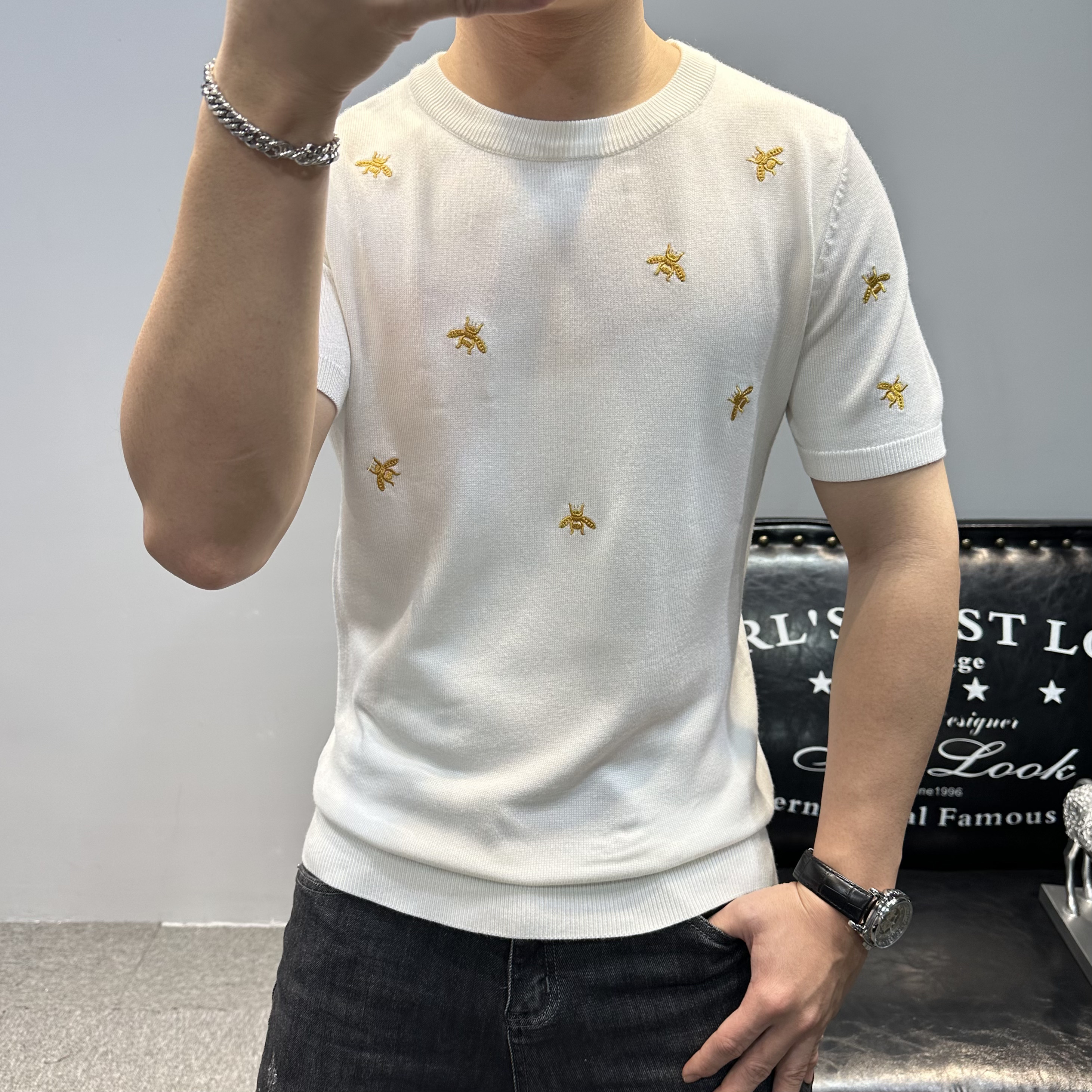 欧美轻奢范修身圆领针织体恤夏季ins潮牌个性小蜜蜂刺绣短袖t恤男