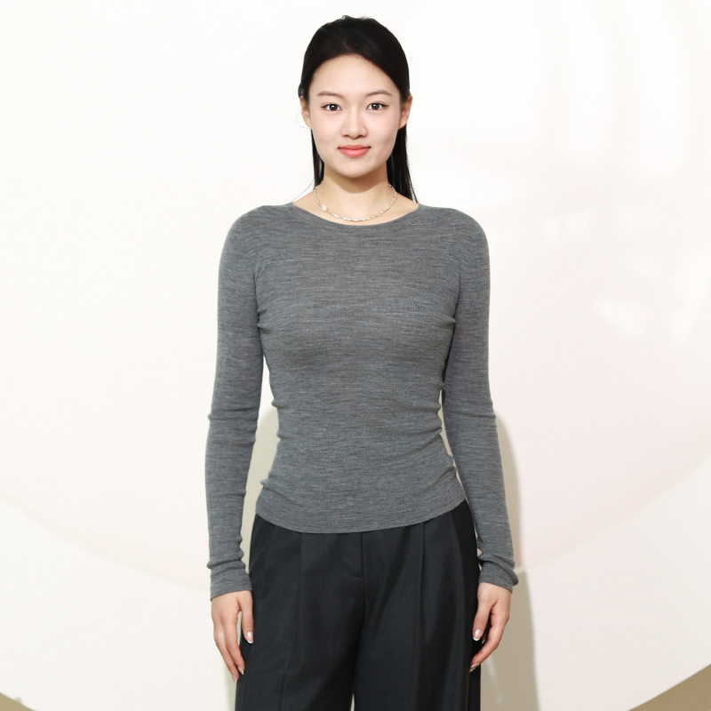 精纺羊毛无缝一体圆领长袖针织衫