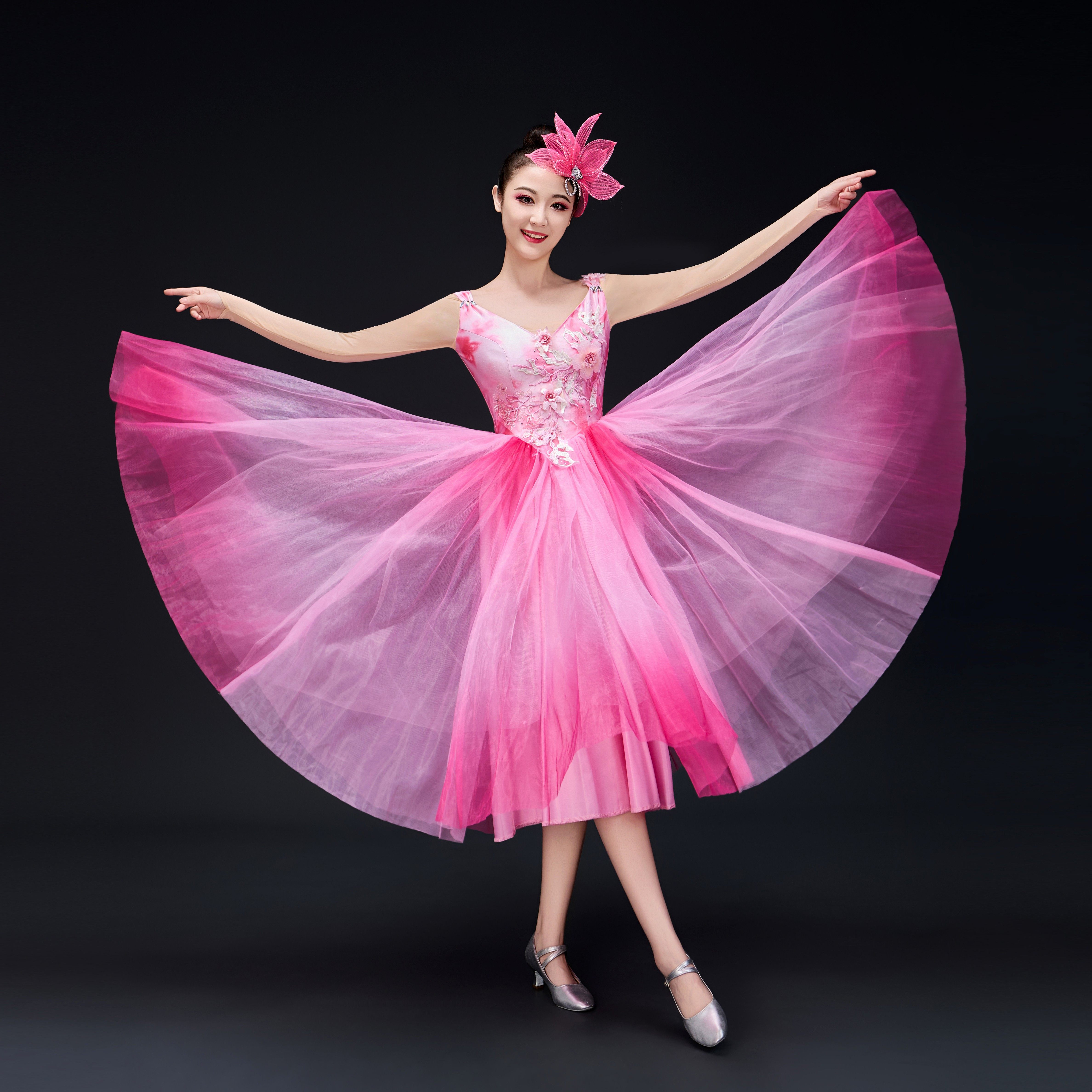 合唱服现代舞演出服女飘逸开场舞歌伴舞连衣裙蓬蓬裙中学生演出服