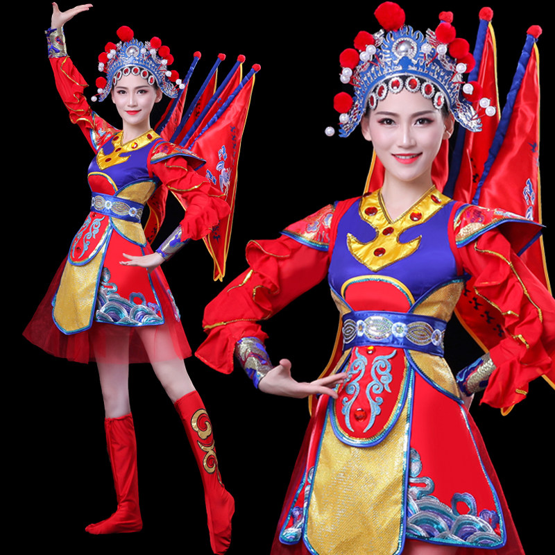 女花旦京剧表演服装打鼓