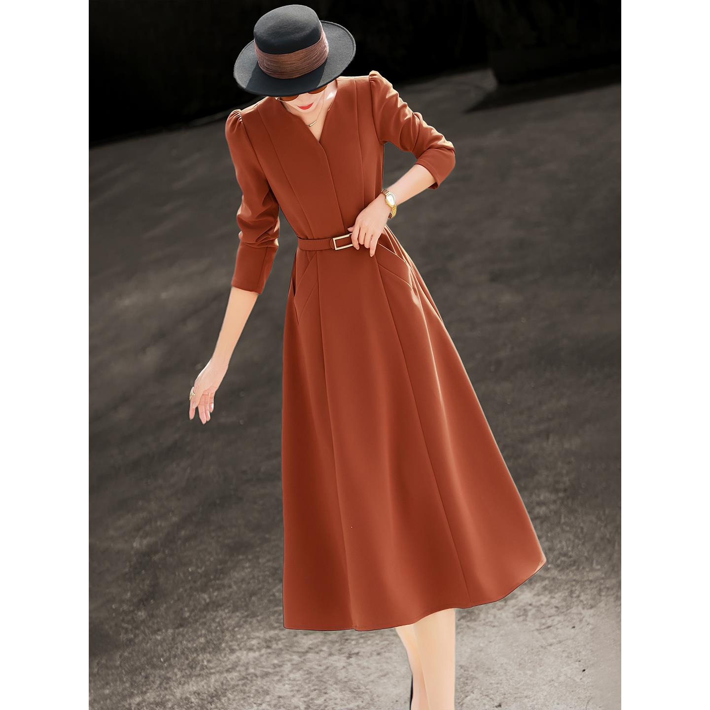 兰瑟儿2025秋冬新款气质连衣裙女